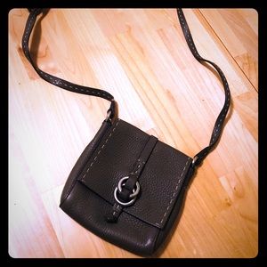 Michael Kors small Lea ther Purse.